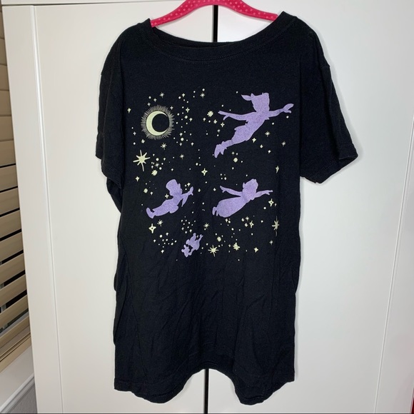 Disney Peter Pan Graphic T-Shirt - Picture 1 of 10
